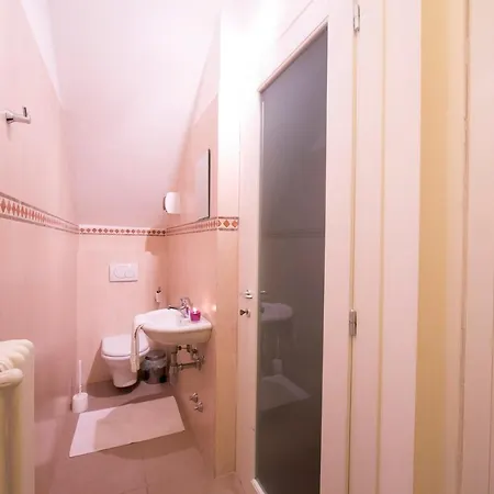 Residenza Regina Laglio