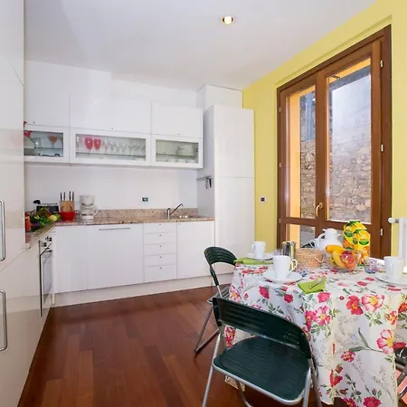 Regina Villetta - Happy Rentals Apartment Laglio