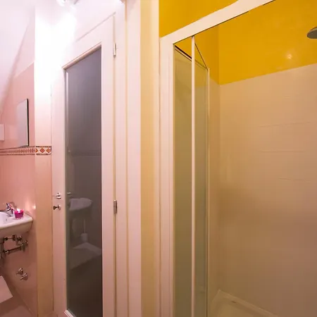 Regina Villetta - Happy Rentals Apartment Laglio