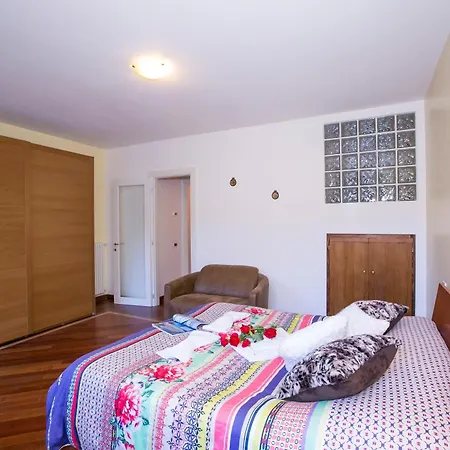 Residenza Regina Apartment